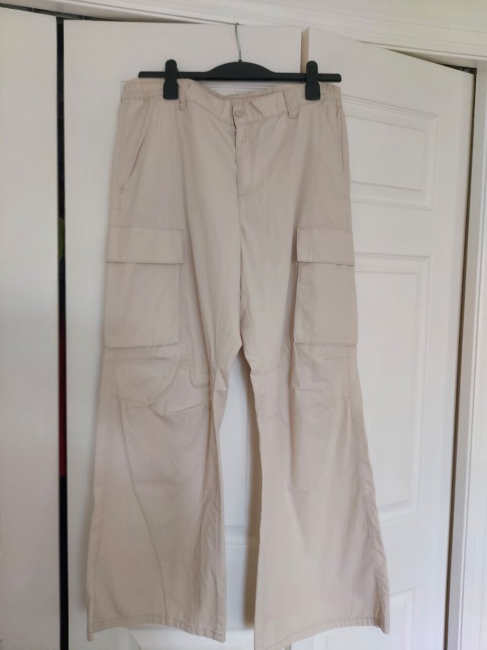 H&M Women's cargo pants size 16
